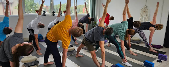 Yoga-grupper för nybörjare och avancerade
