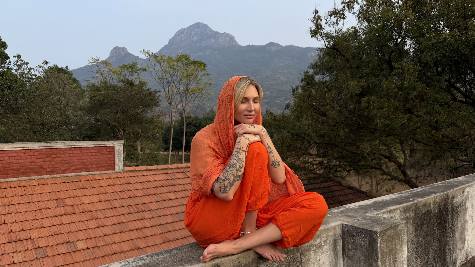 24 jan 21-dagars tyst meditationsdetox ashramretreat i Indien