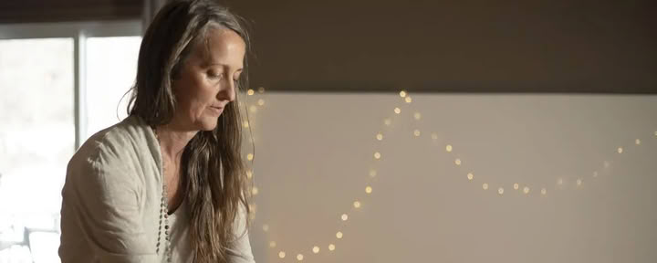 Den åttafaldiga extraordinära resan: en serie akutonik ljudhealing