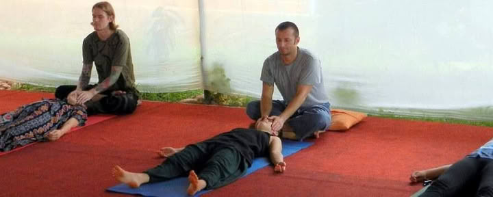 Reikiutbildning / Reiki-healingretreat i Indien