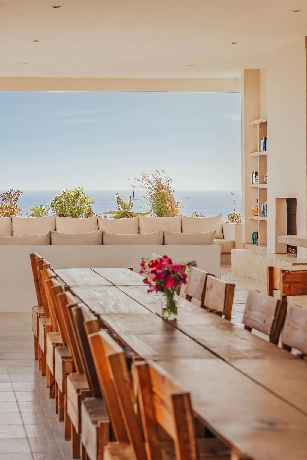 RISE exklusiva yogaretreat för lärare: praktisk assistentträning och retreat med Kate Moon