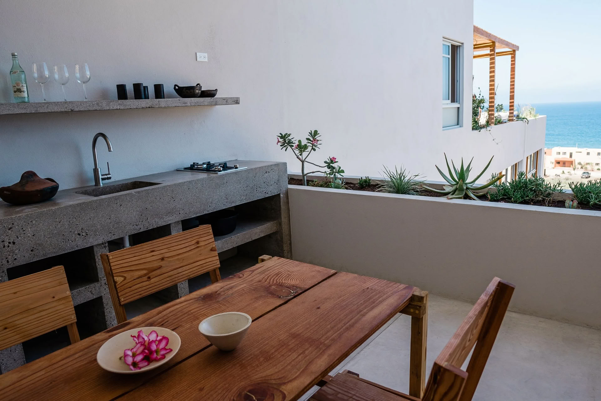 RISE exklusiva yogaretreat för lärare: praktisk assistentträning och retreat med Kate Moon