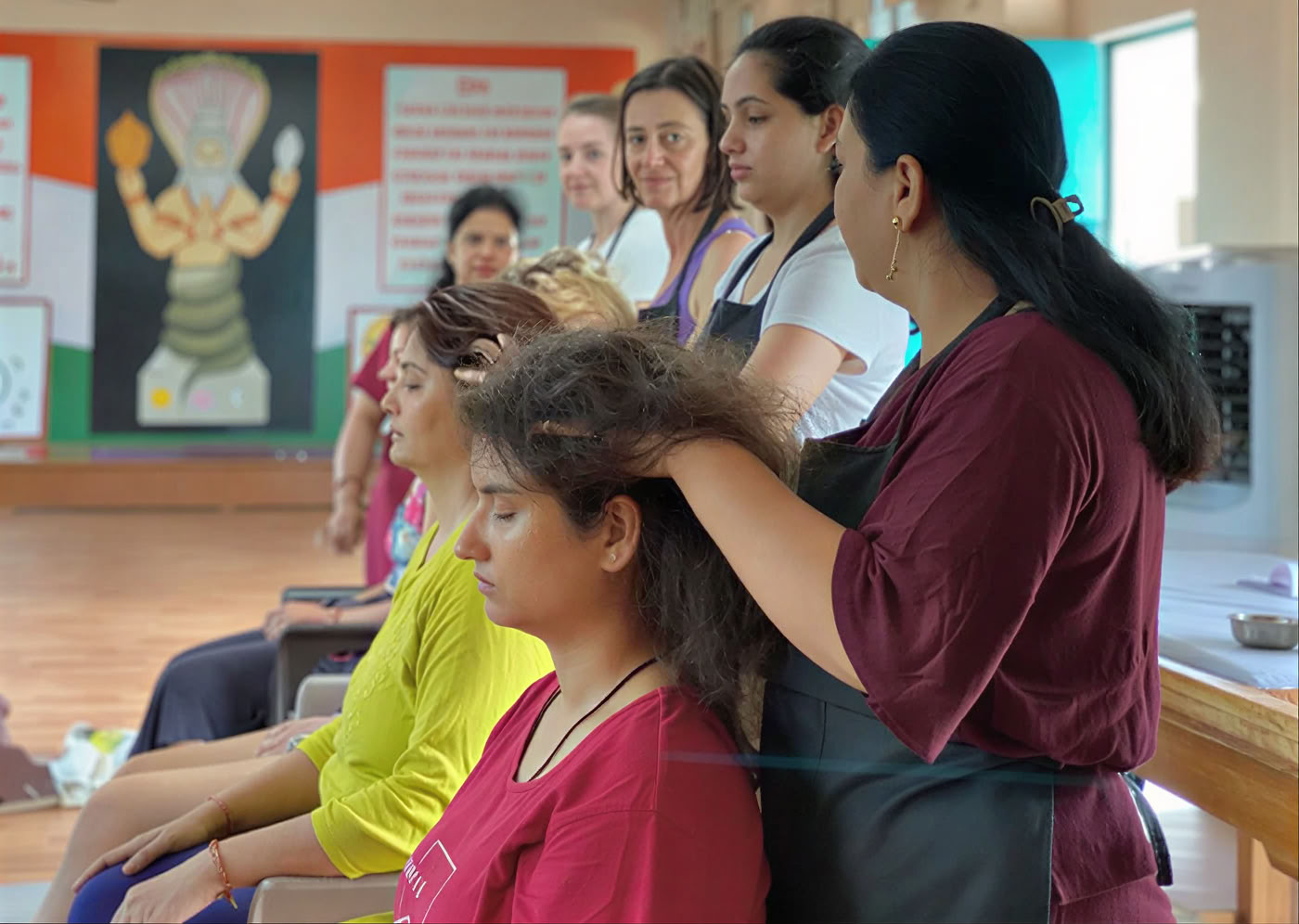 100-timmars yogalärarutbildning i Rishikesh, Indien – maj 2026