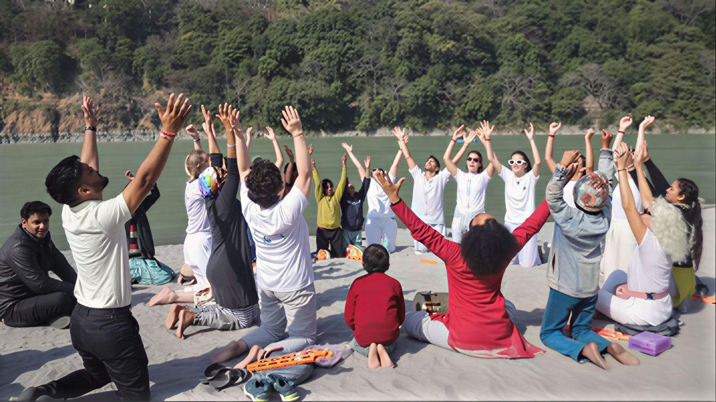 200-timmars yogalärarutbildning i Rishikesh – 1 juni till 26 juni 2026