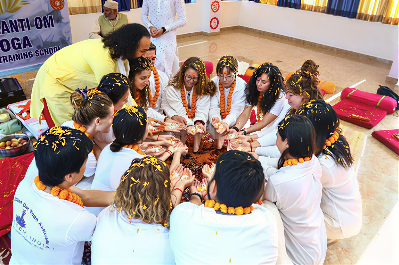 200-timmars yogalärarutbildning i Rishikesh – 2 aug till 27 aug 2026