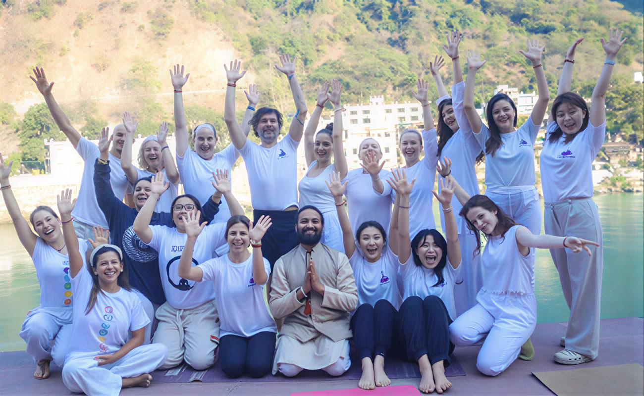 200-timmars ayurveda-yogalärarutbildning i Rishikesh, Indien