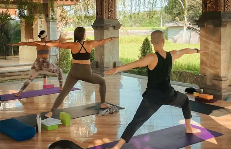 200-timmars yogalärarutbildning i Rishikesh