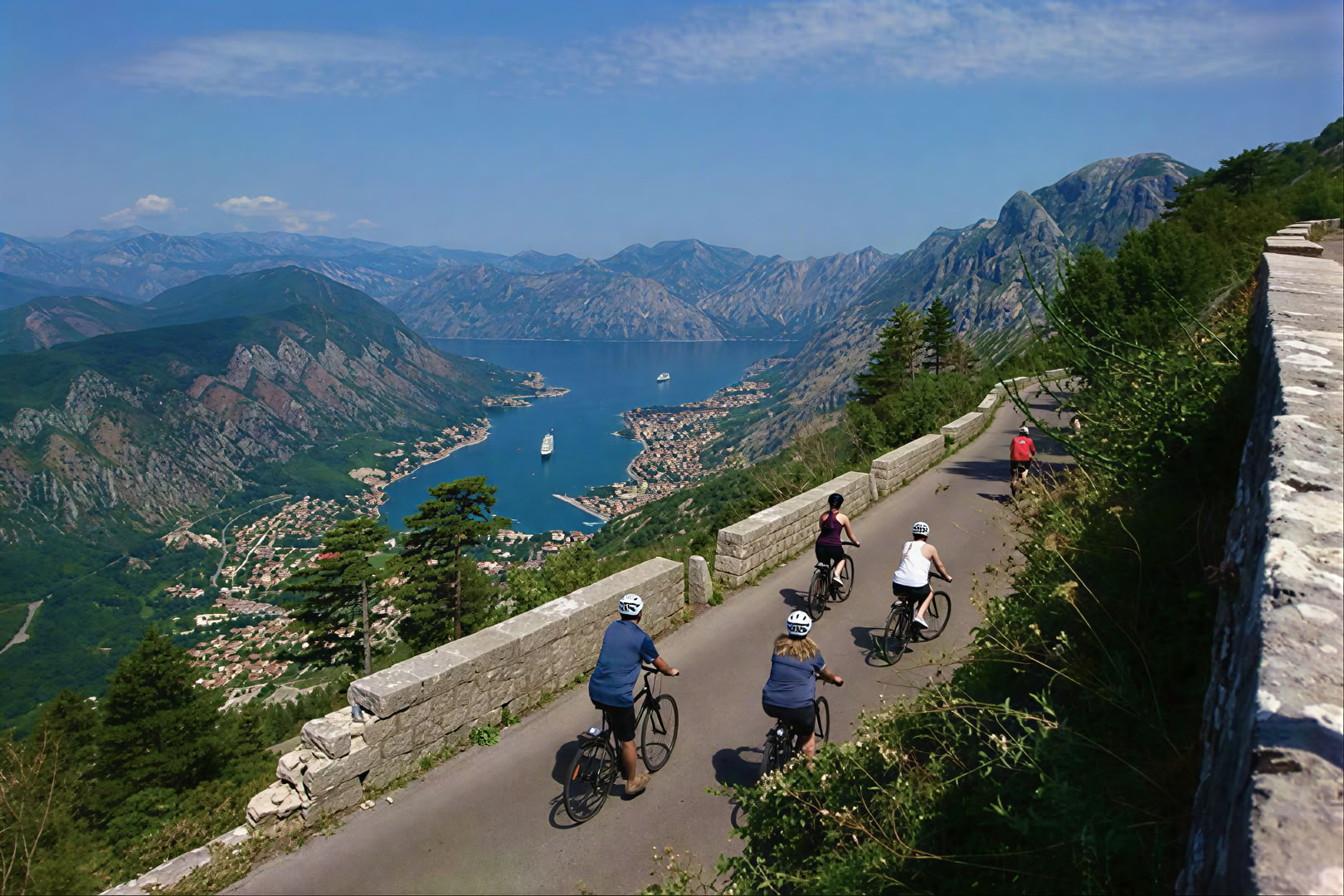 Vandring genom Montenegros bergs vilda skönhet