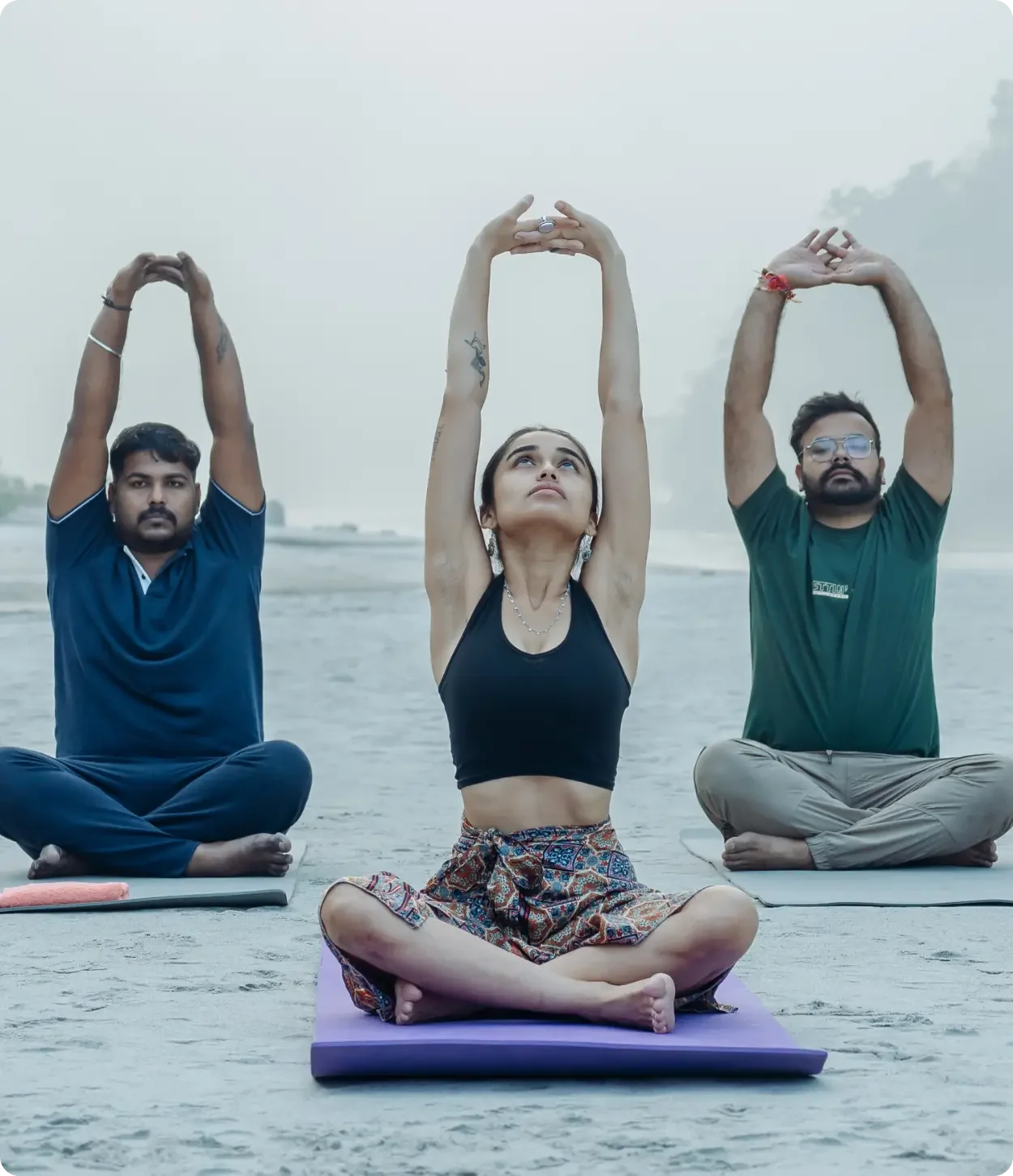 100-timmars yogalärarutbildning i Rishikesh