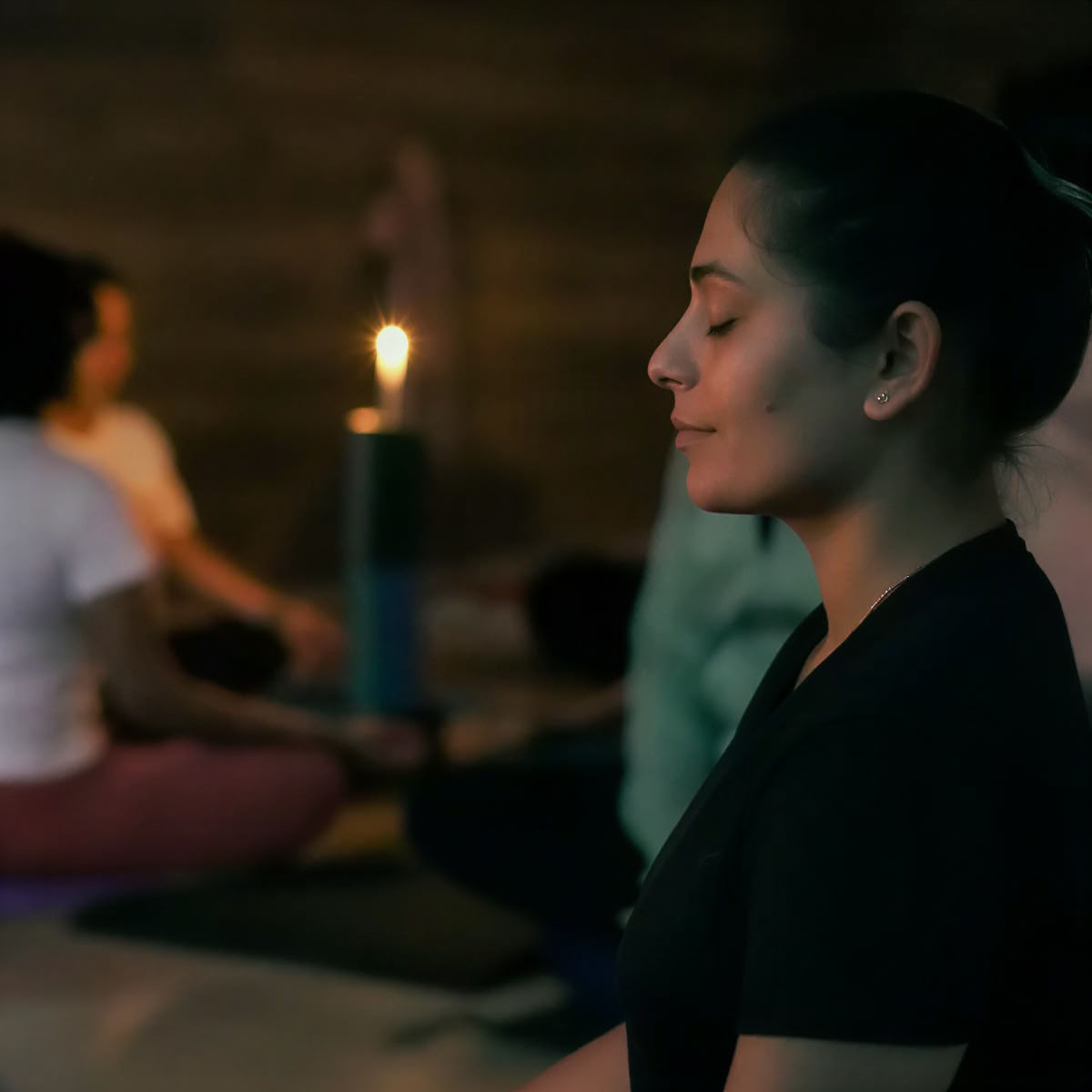 100-timmars yogalärarutbildning i Rishikesh
