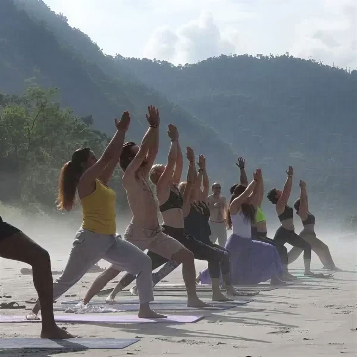 200-timmars yogalärarutbildning i Rishikesh