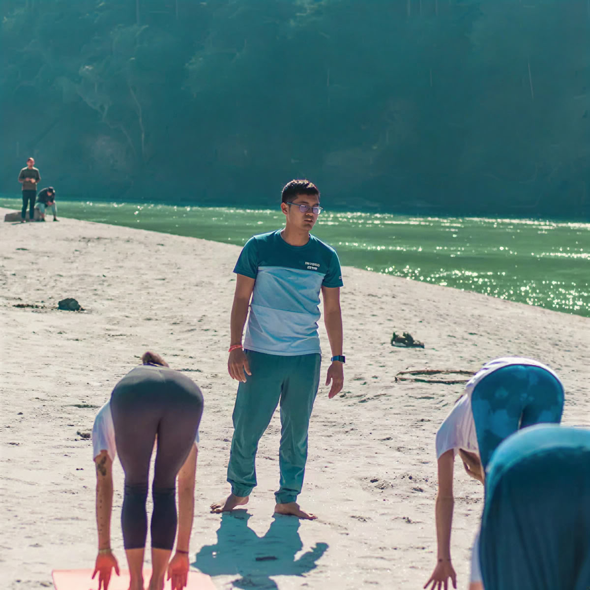 300-timmars yogalärarutbildning i Rishikesh – 1 maj – 27 maj 2026