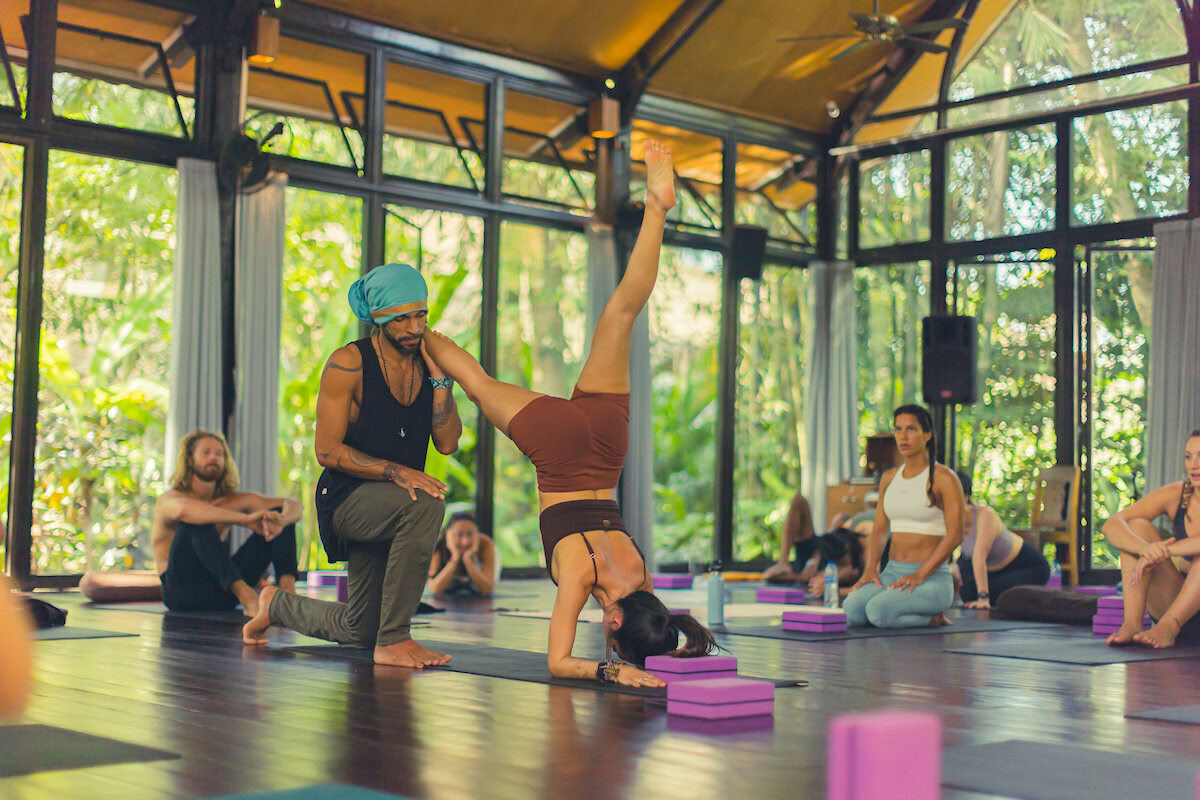 SomaYoga 200 200 timmars lärarutbildning i yoga och somatik på plats
