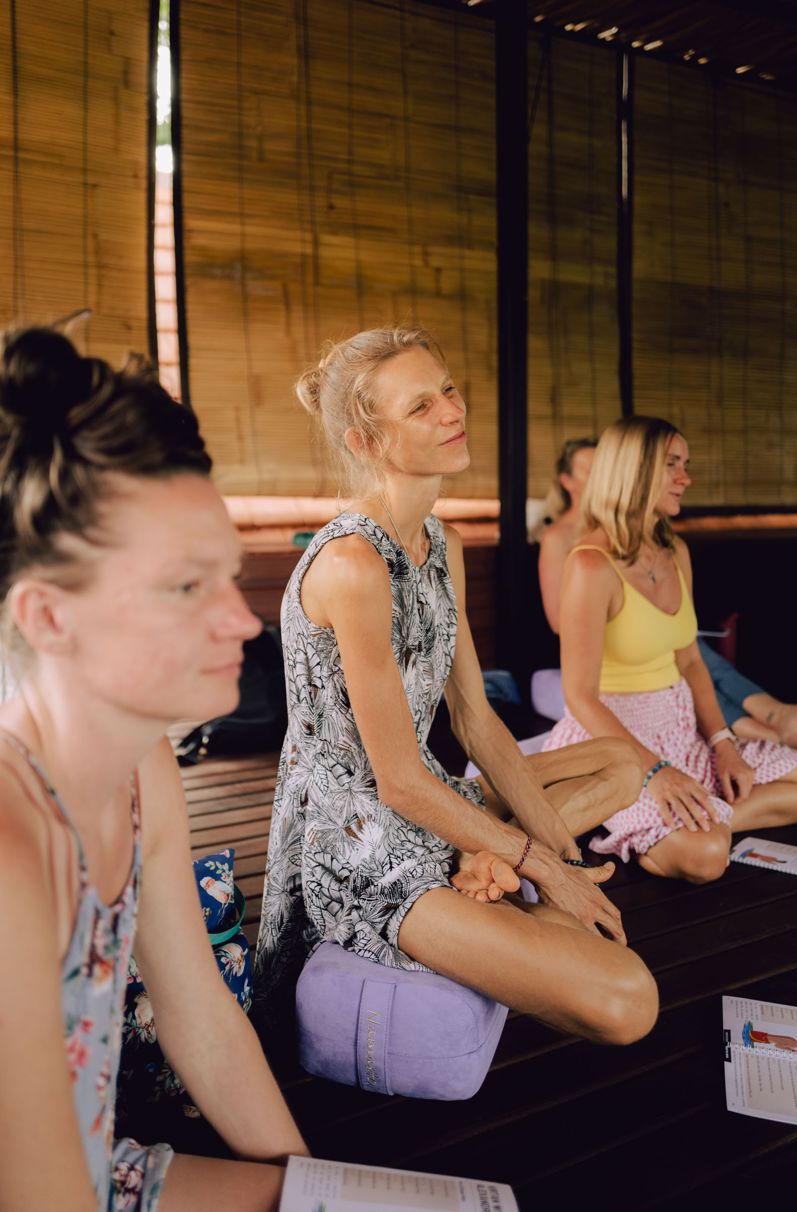 Den nyktra Bhakti Bali-retreaten: Kirtan- och helig cirkel-facilitatorutbildning