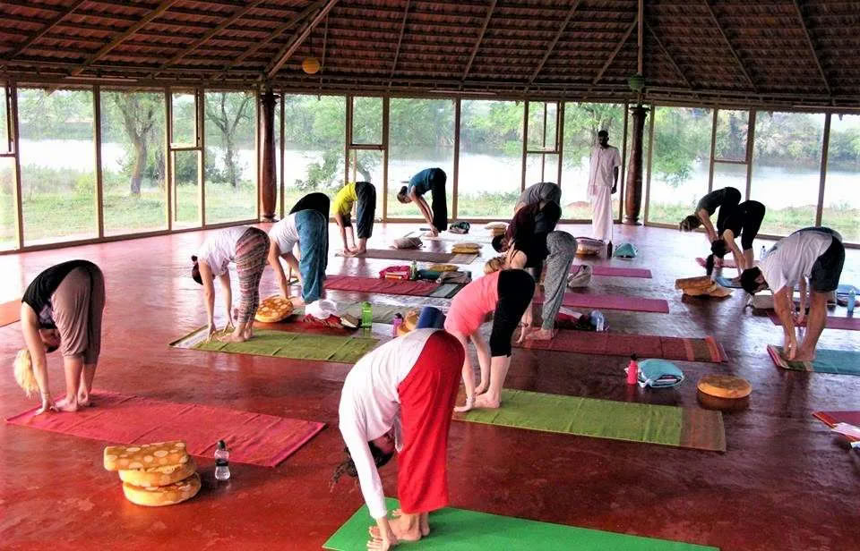 100 timmars yogautbildningsretreat för barn i Rishikesh – 10 dagar