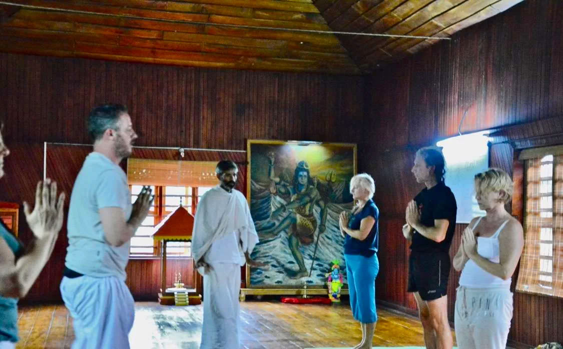 300 timmars lärarutbildning i hatha yoga i Rishikesh, Indien – 01 juli – 18 aug