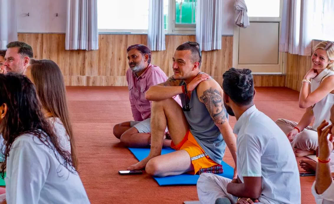 300 timmars hatha-yogalärarutbildning i Rishikesh, Indien – 01 sep – 19 okt