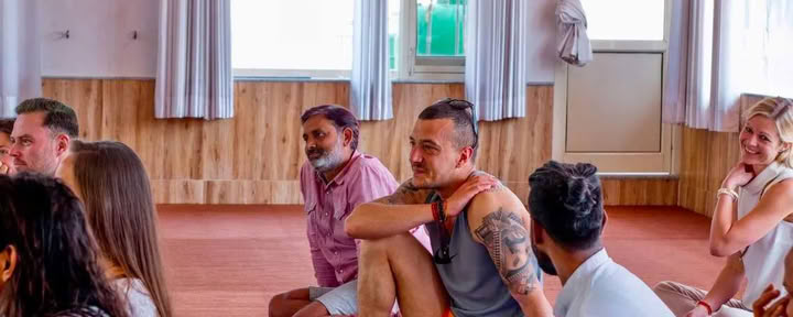 300 timmars hatha-yogalärarutbildning i Rishikesh, Indien – 01 sep – 19 okt