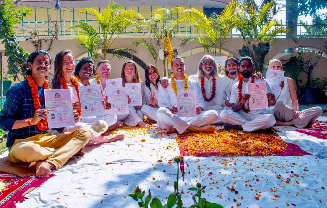 300 timmars lärarutbildningskurs i hatha yoga i Rishikesh, Indien – 01 nov – 19 dec