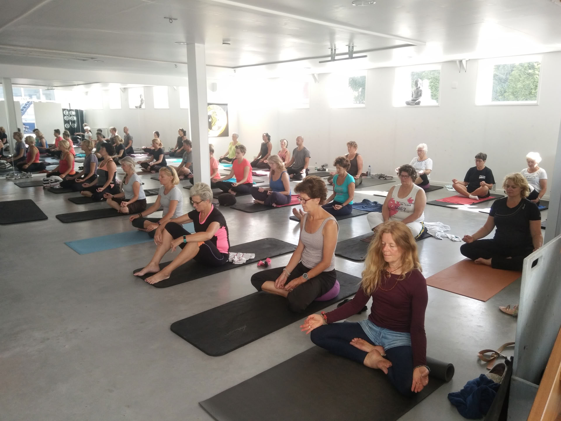 Yogaterapeutisk utbildningsretreat i Rishikesh, Indien