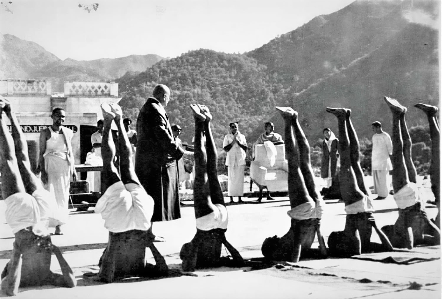 Yogaterapeutisk utbildningsretreat i Rishikesh, Indien