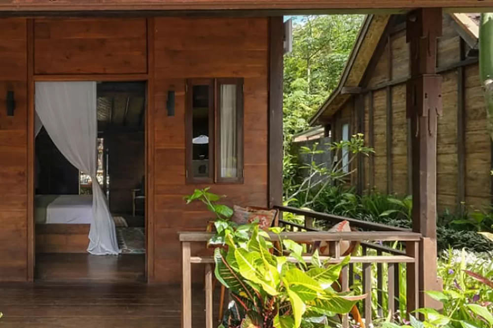 Lucidflow 100 timmar av 300 timmar YTT – yogalärarutbildning på Bali