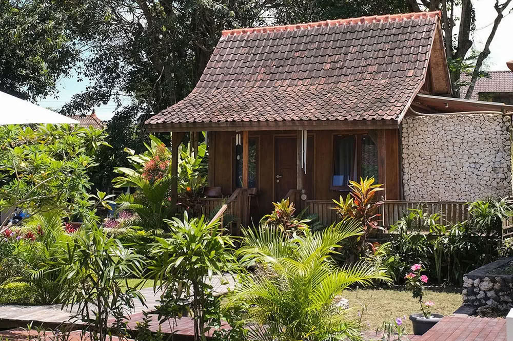 Lucidflow 100 timmar av 300 timmar YTT – yogalärarutbildning på Bali