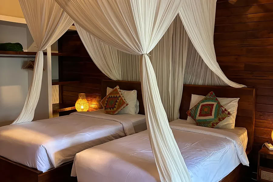 Lucidflow 100 timmar av 300 timmar YTT – yogalärarutbildning på Bali