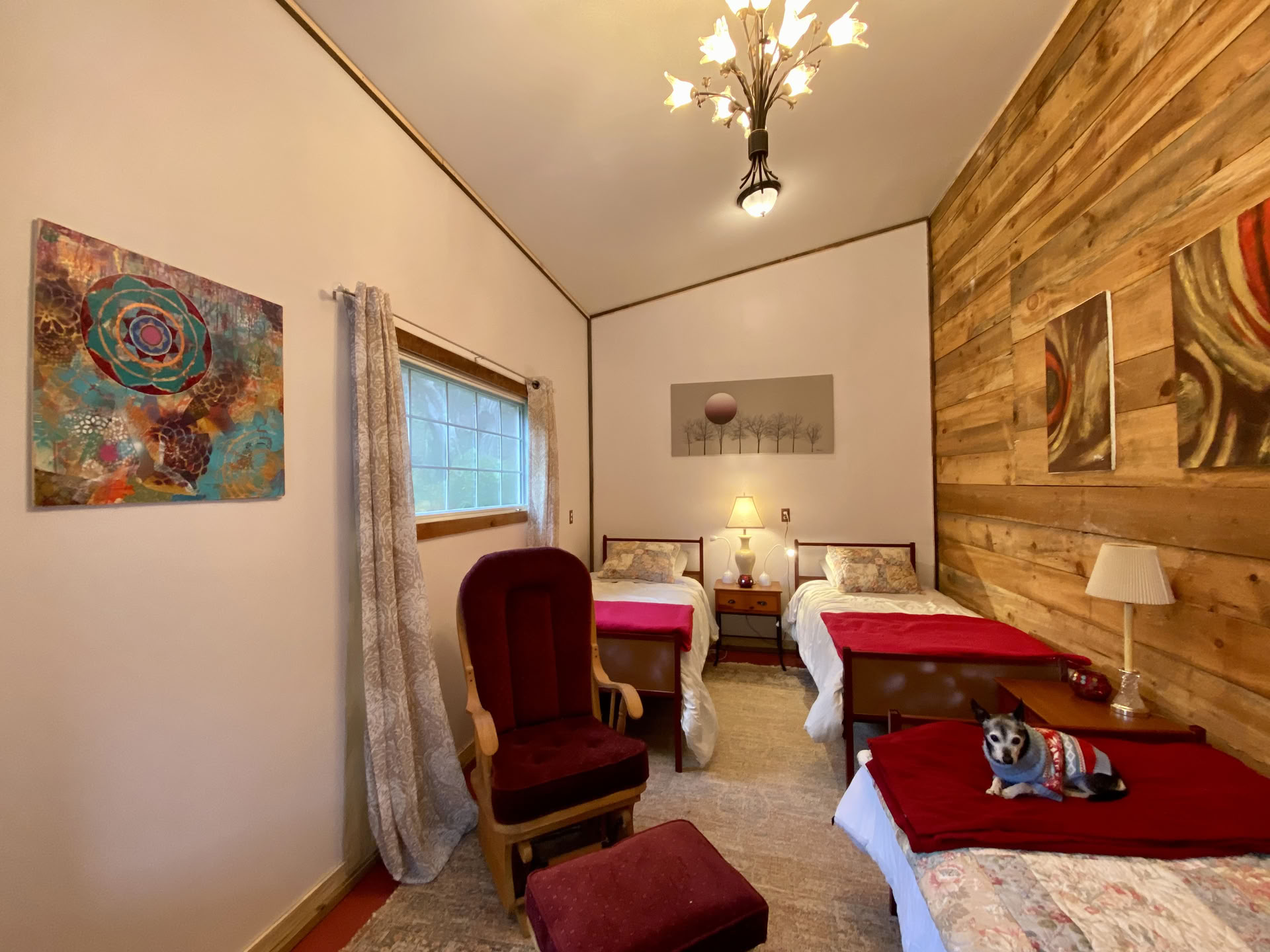 3-dagars varsam återgång till närvaro: en kvinnors vila- och ljudretreat nära Asheville, NC