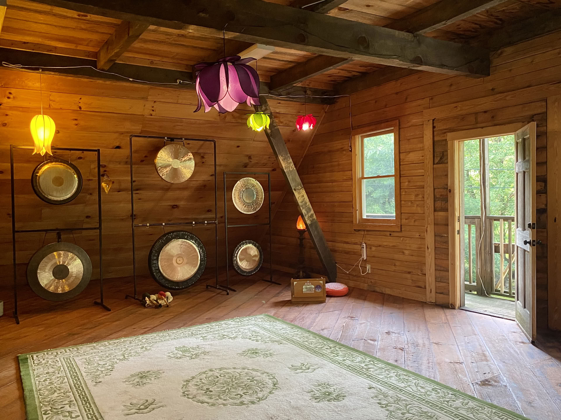 3-dagars varsam återgång till närvaro: en kvinnors vila- och ljudretreat nära Asheville, NC
