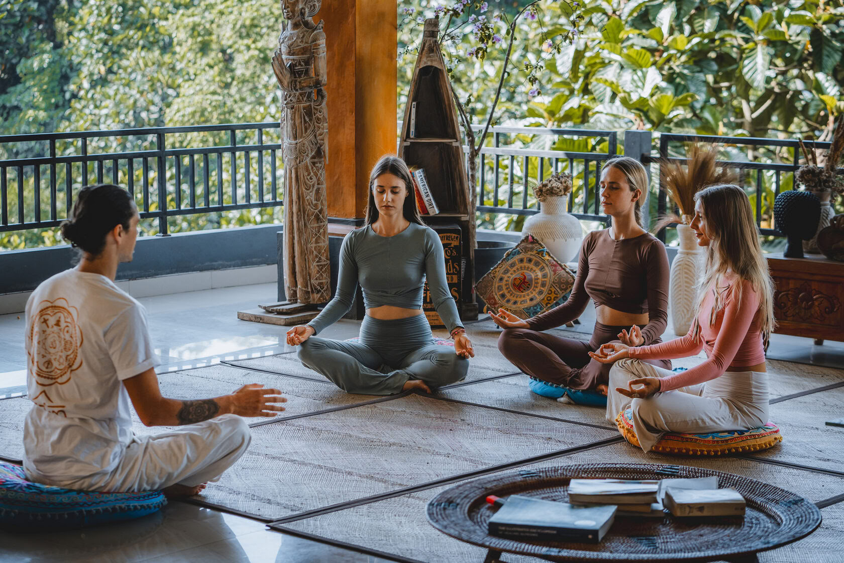 200 timmars yogalärarutbildning på Bali, Amertham