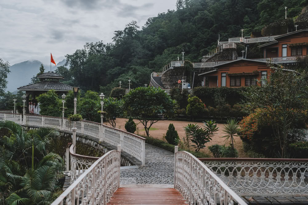 200-timmars YTT i Rishikesh – 27 jan. – 18 feb. 2027