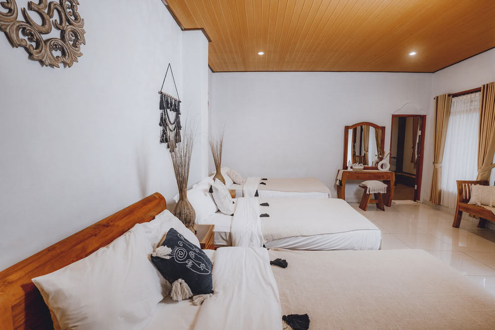 300-timmars yogalärarutbildning i Rishikesh – 13 aug–11 sep 2026