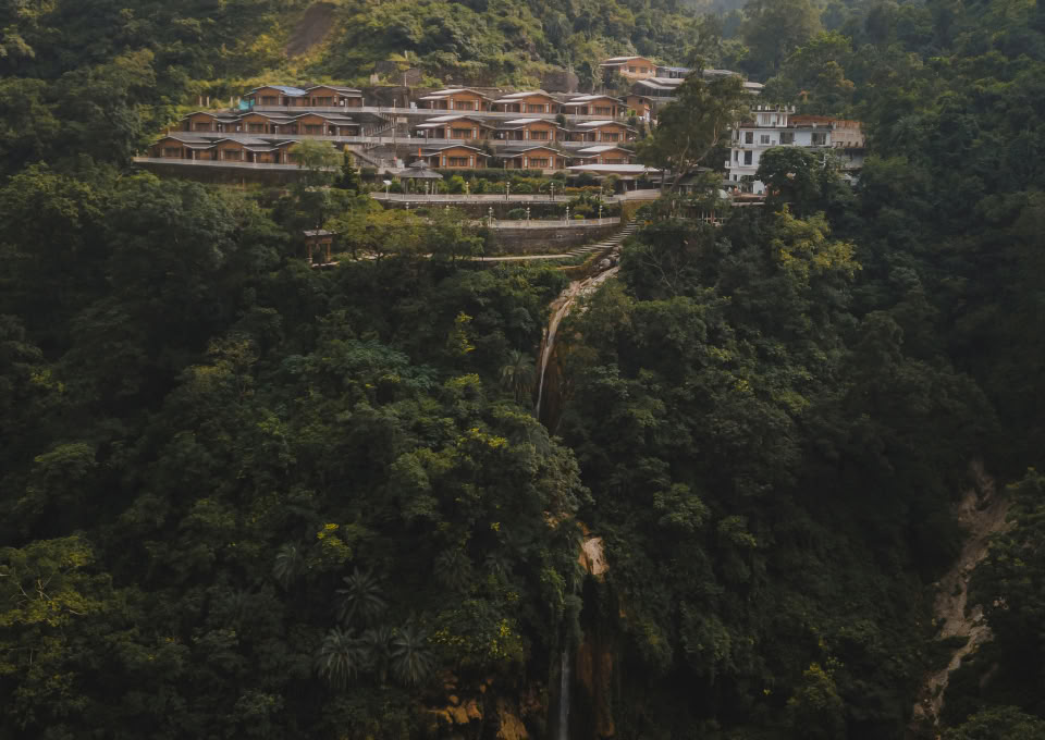 300-timmars yogalärarutbildning i Rishikesh – 13 aug–11 sep 2026