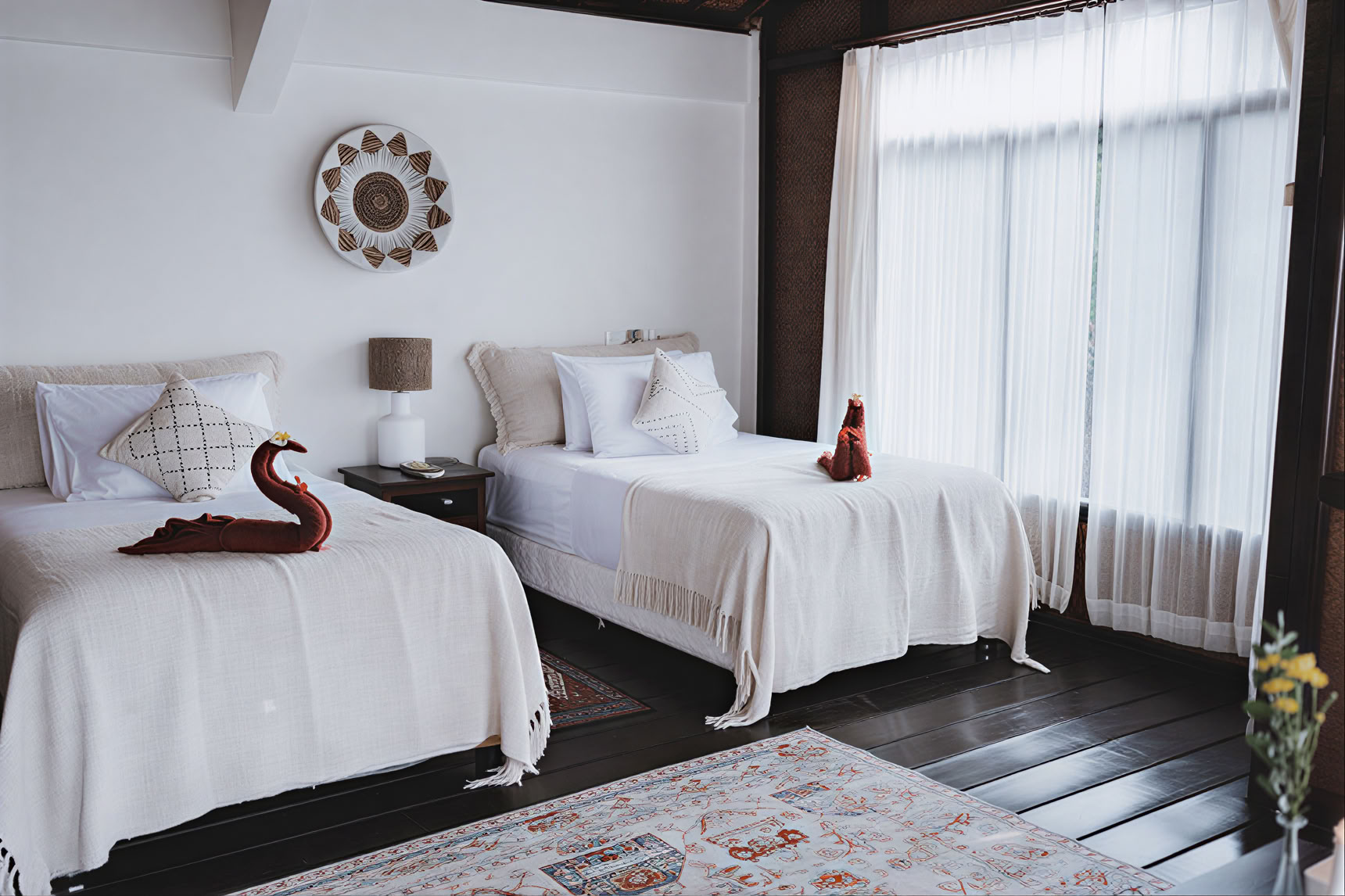 200-timmars/300-timmars hybrid yogalärarutbildning – 26 sep–5 okt
