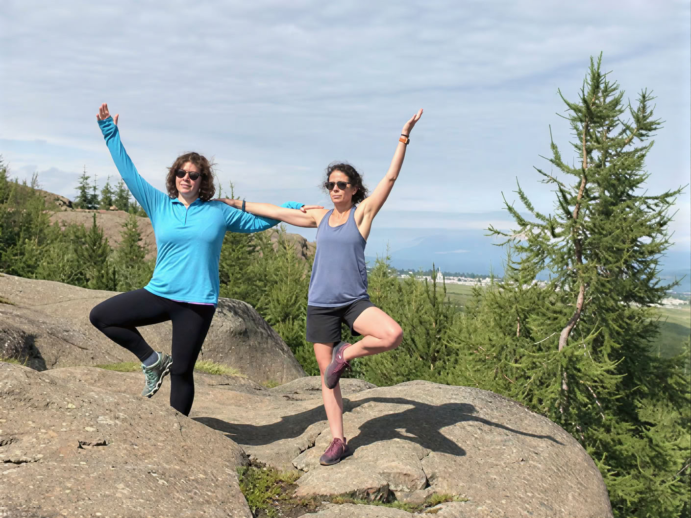 Yoga- och vandringsretreat under midnattssolen på Island – datum 2025