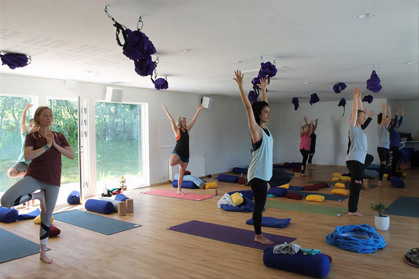 Yoga- och vandringsretreat under midnattssolen på Island – datum 2025