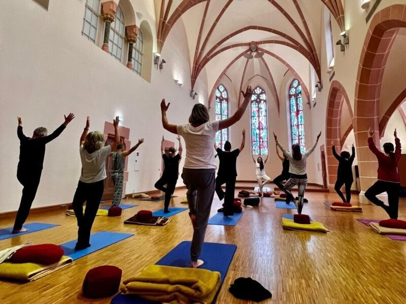 Fastekurs med vandring och yoga