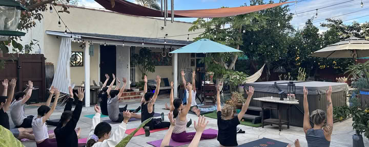 Gemensam yogaklass