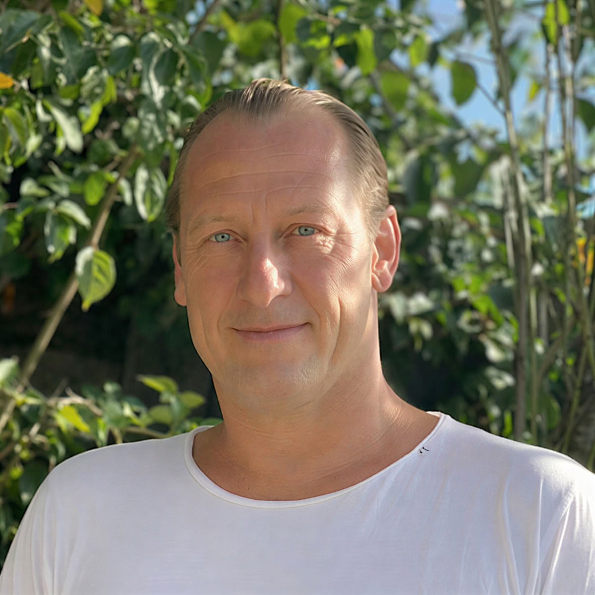 200 timmars Vinyasa- och Yin-yogalärarutbildning – Peter Kaaberbol Kristensen