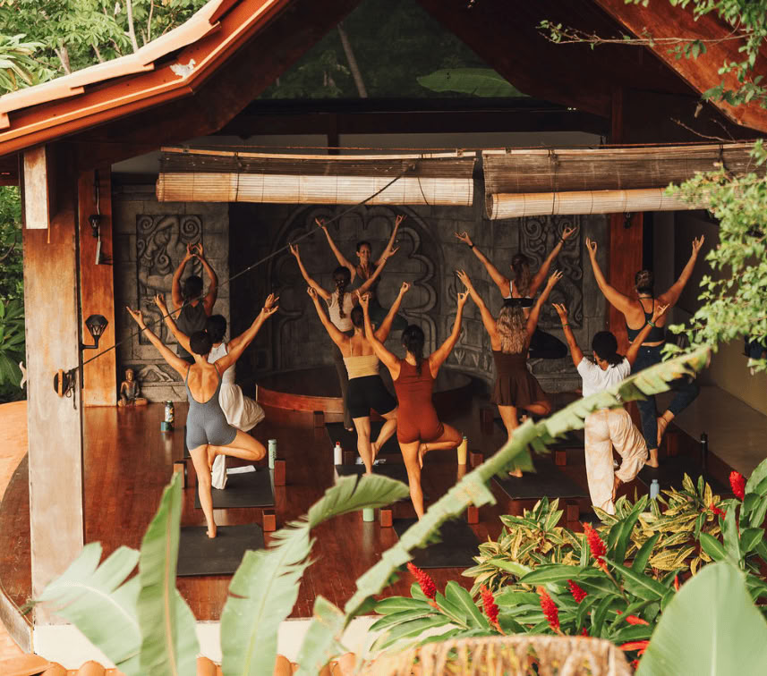 Reglera: en somatisk upplevelseretreat – Colynn Cespedes
