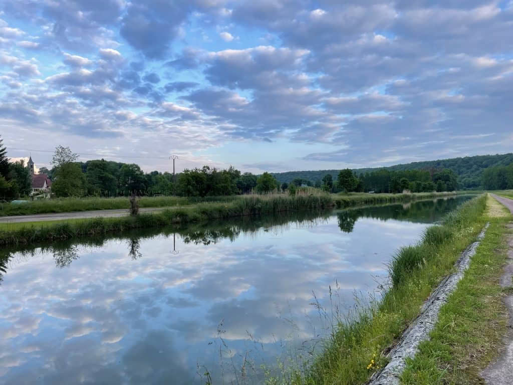 Yoga och vandringsmeditation
