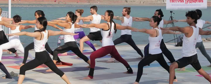 500 timmars hatha-yoga lärarutbildning