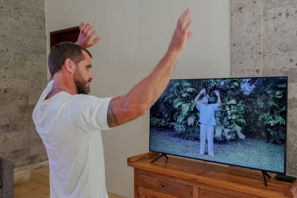 Qigong lärarutbildning nivå 1 i skogen och på klipporna