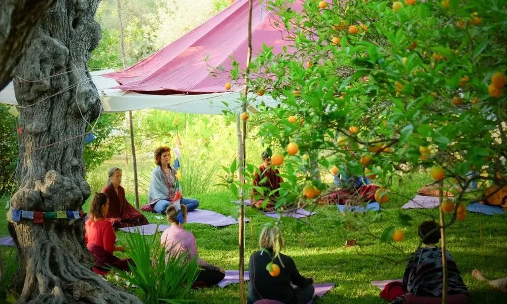 Yoga- och meditationsretreat tillbaka till källan