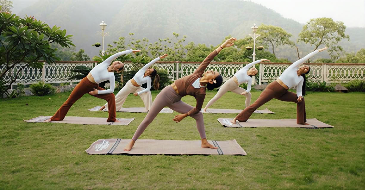 500-timmars yogalärarutbildning i Rishikesh, Indien – 28 dec–18 feb 2027
