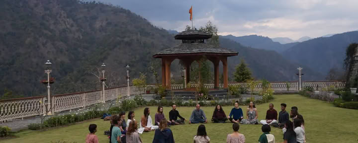 21-dagars intensiv yogaretreat i Rishikesh, Indien