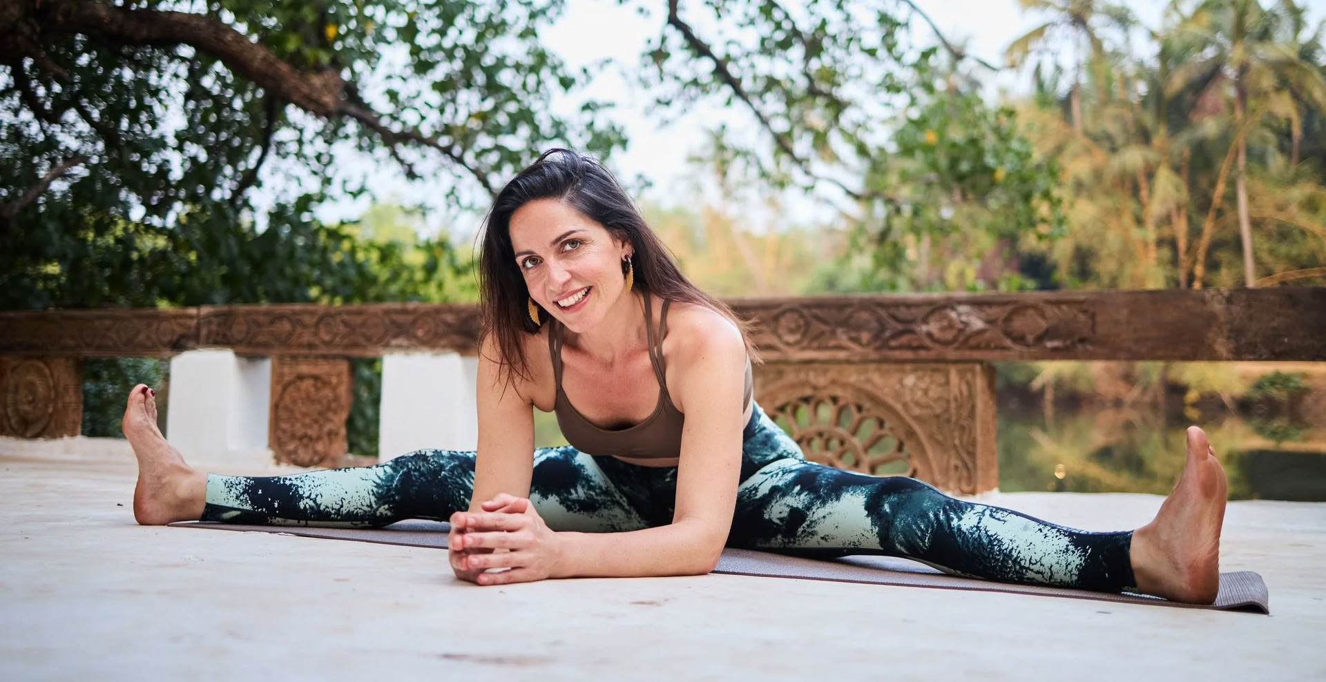 Medvetna Minisar Yoga