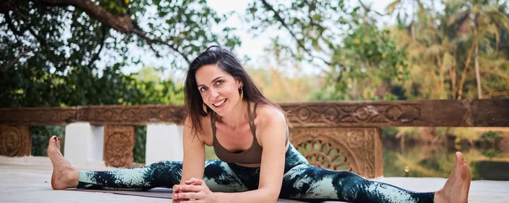 Medvetna Minisar Yoga