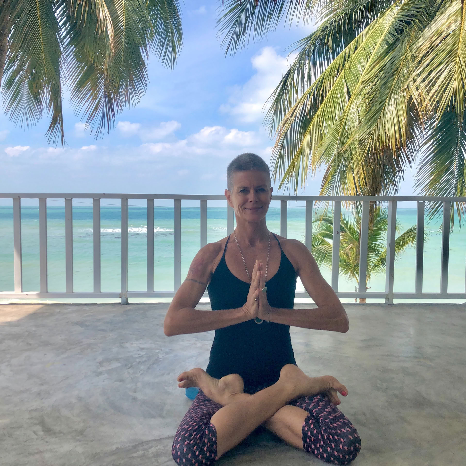 2 veckors yoga- och meditationsfördjupning: Räta upp ryggraden, gudomlig - del 2